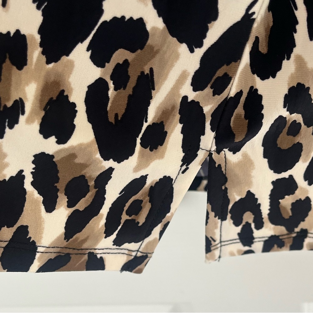 Leopard Print Short Sleeve Top - Picture 5 of 7